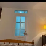 Dom wakacyjny Cheerful, Traditional 3 Bedroom In *